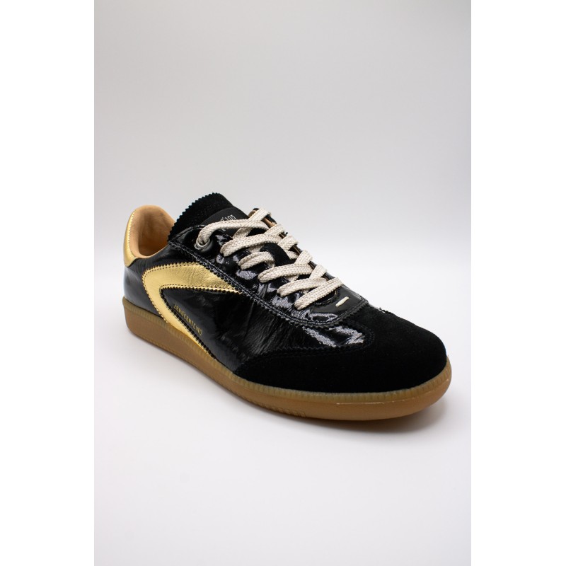 0-105 Nova – Baskets femme noir vernis élégantes