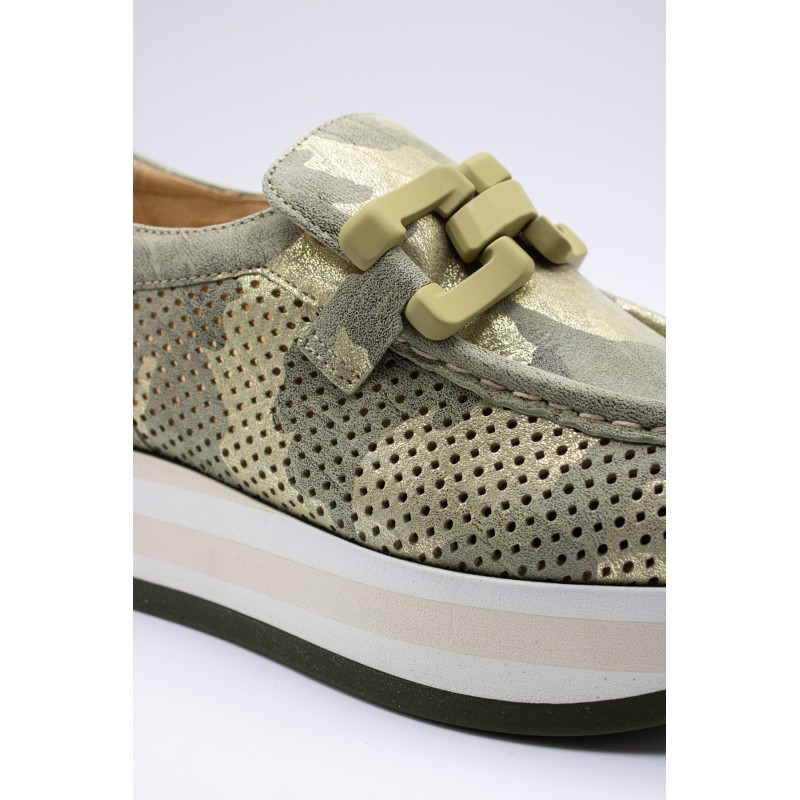 Mocassins Cloé 7.78.87/004 ajourés militaire femme