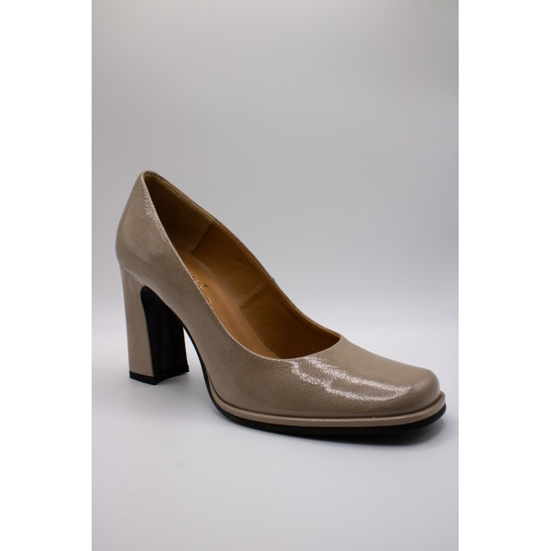 Escarpins Rosemetal J2140 beige vernis bout carré