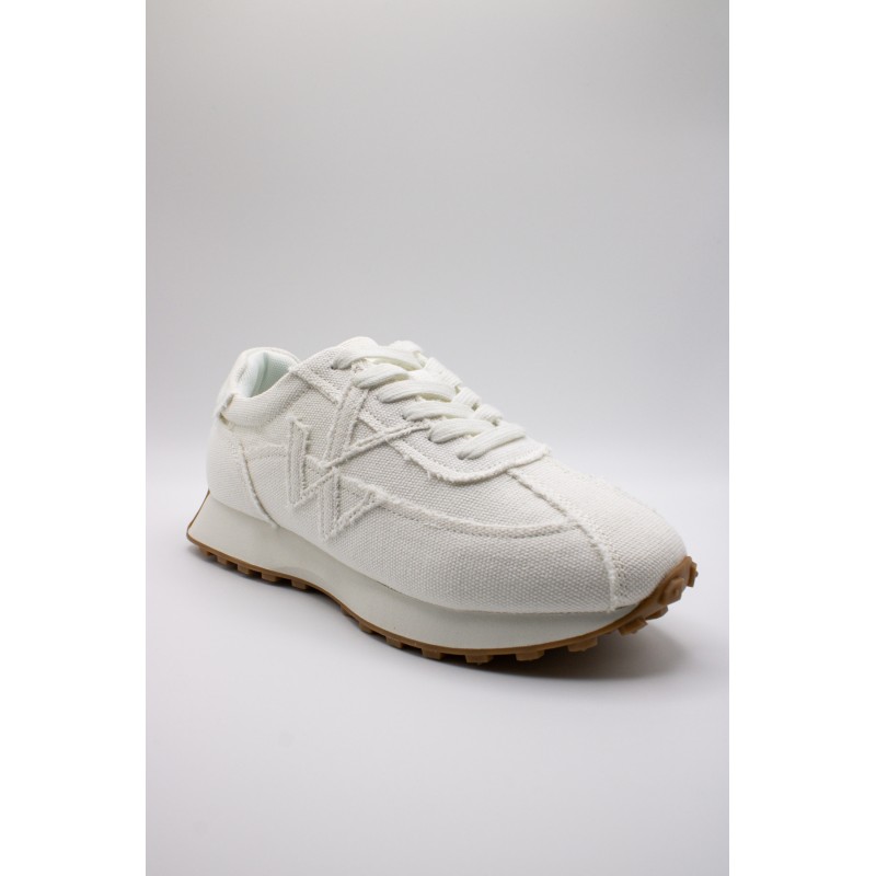 Baskets Vanessa Wu BK2918 blanches femme toile