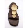Sandales plates cuir marron bijoux dorés femme Alpe