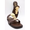 Sandales plates cuir marron bijoux dorés femme Alpe