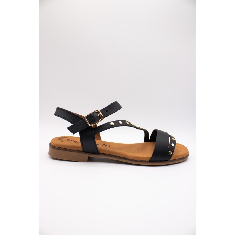 Sandales plates noires cuir cloutées femme | Eva Frutos