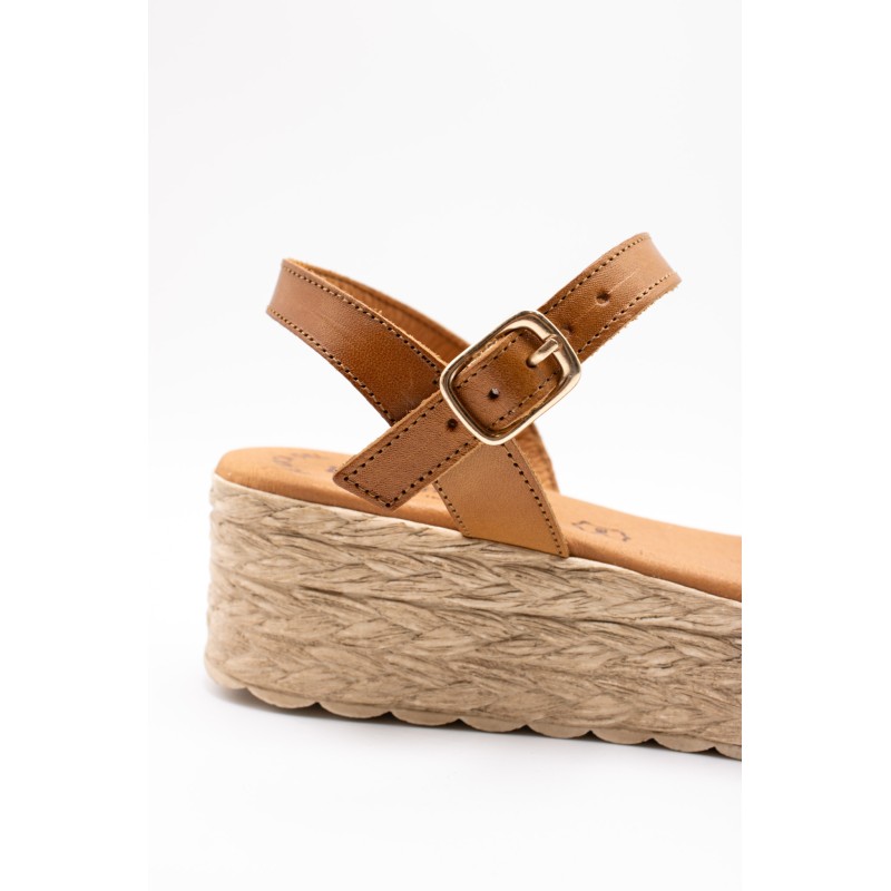 Sandales compensées en cuir beige - EVA FRUTOS Femme